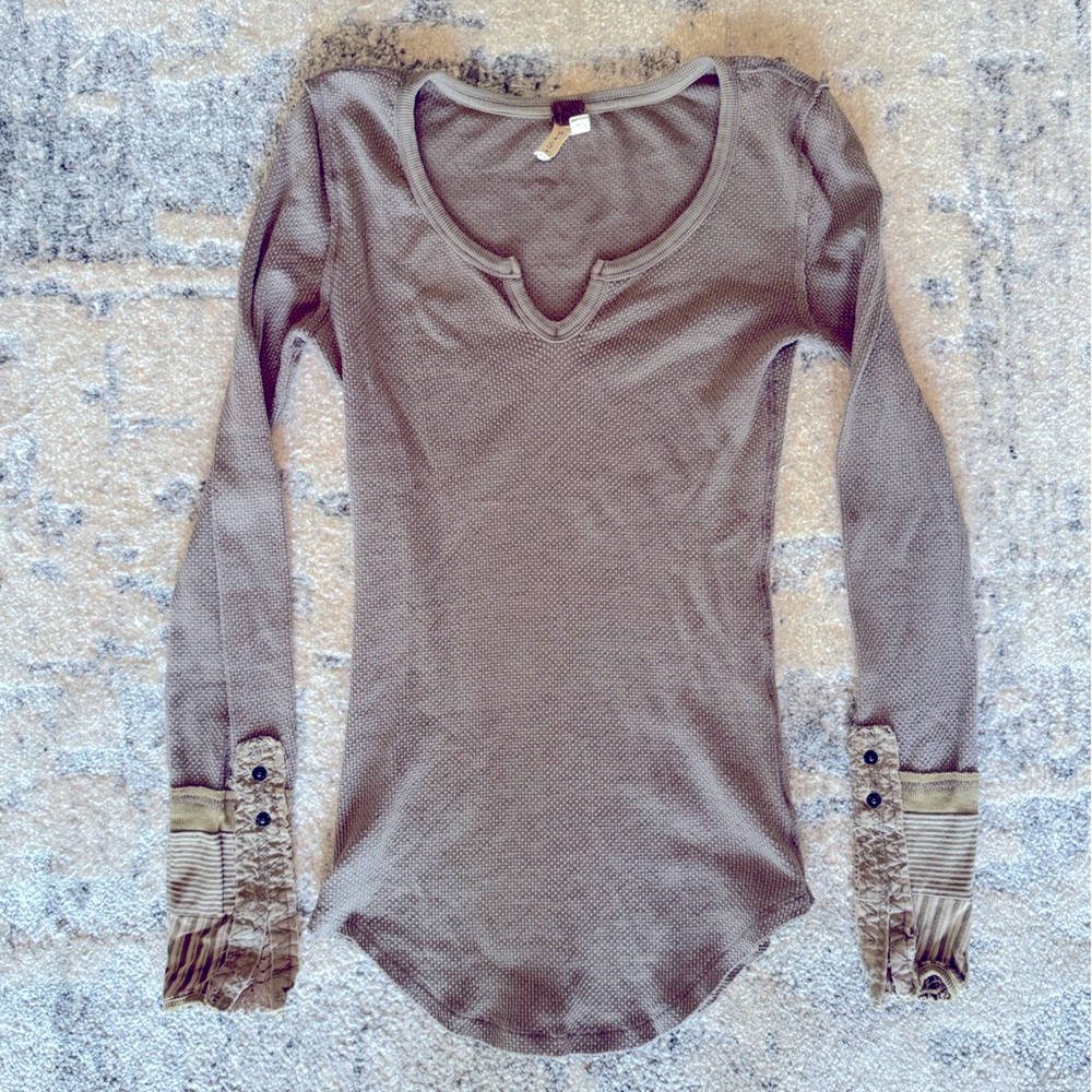 Free People “We The Free” Green Long Sleeve